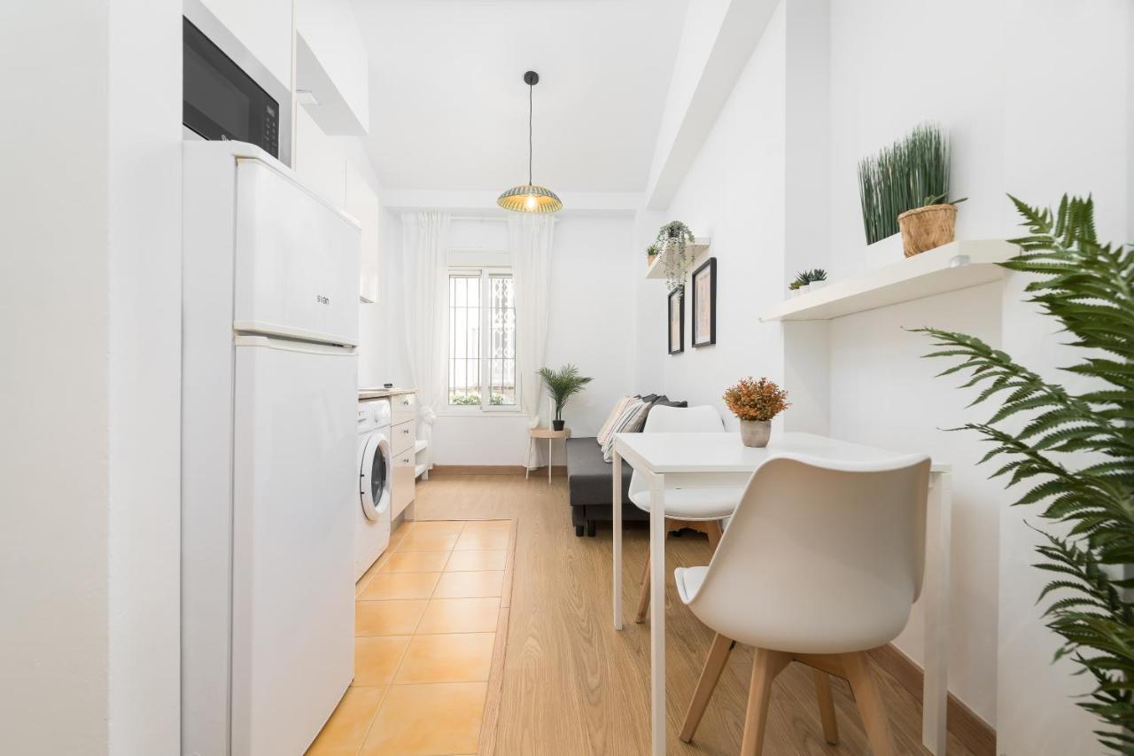 Precioso Apartamento Con Habitacion Separada En Centro Historico De Málaga Esterno foto