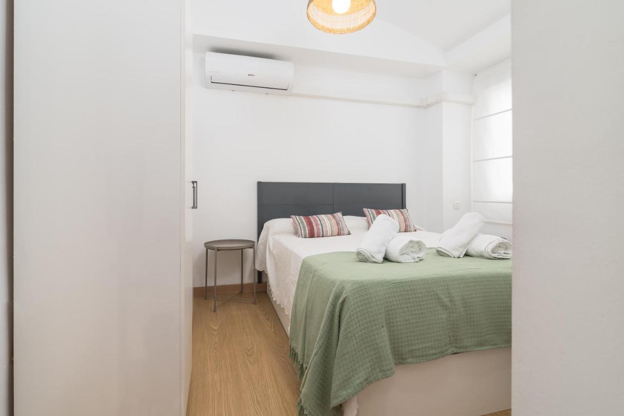 Precioso Apartamento Con Habitacion Separada En Centro Historico De Málaga Esterno foto