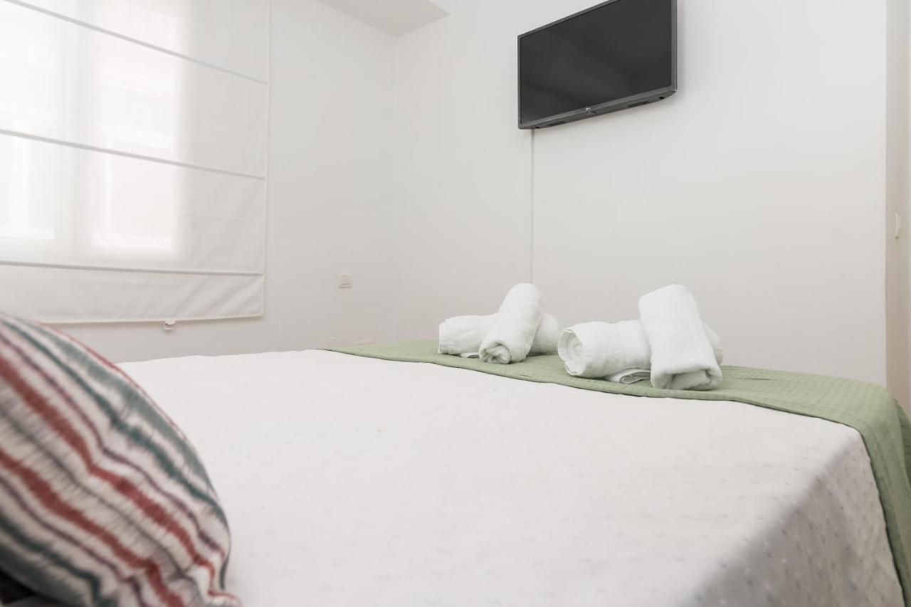 Precioso Apartamento Con Habitacion Separada En Centro Historico De Málaga Esterno foto